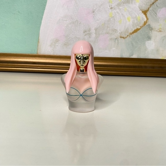 Nicki Minaj Pink Friday Mini - Picture 2 of 9